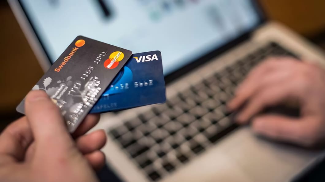 Kreditkort är en variant av kontokort där betalningen sker i efterhand
